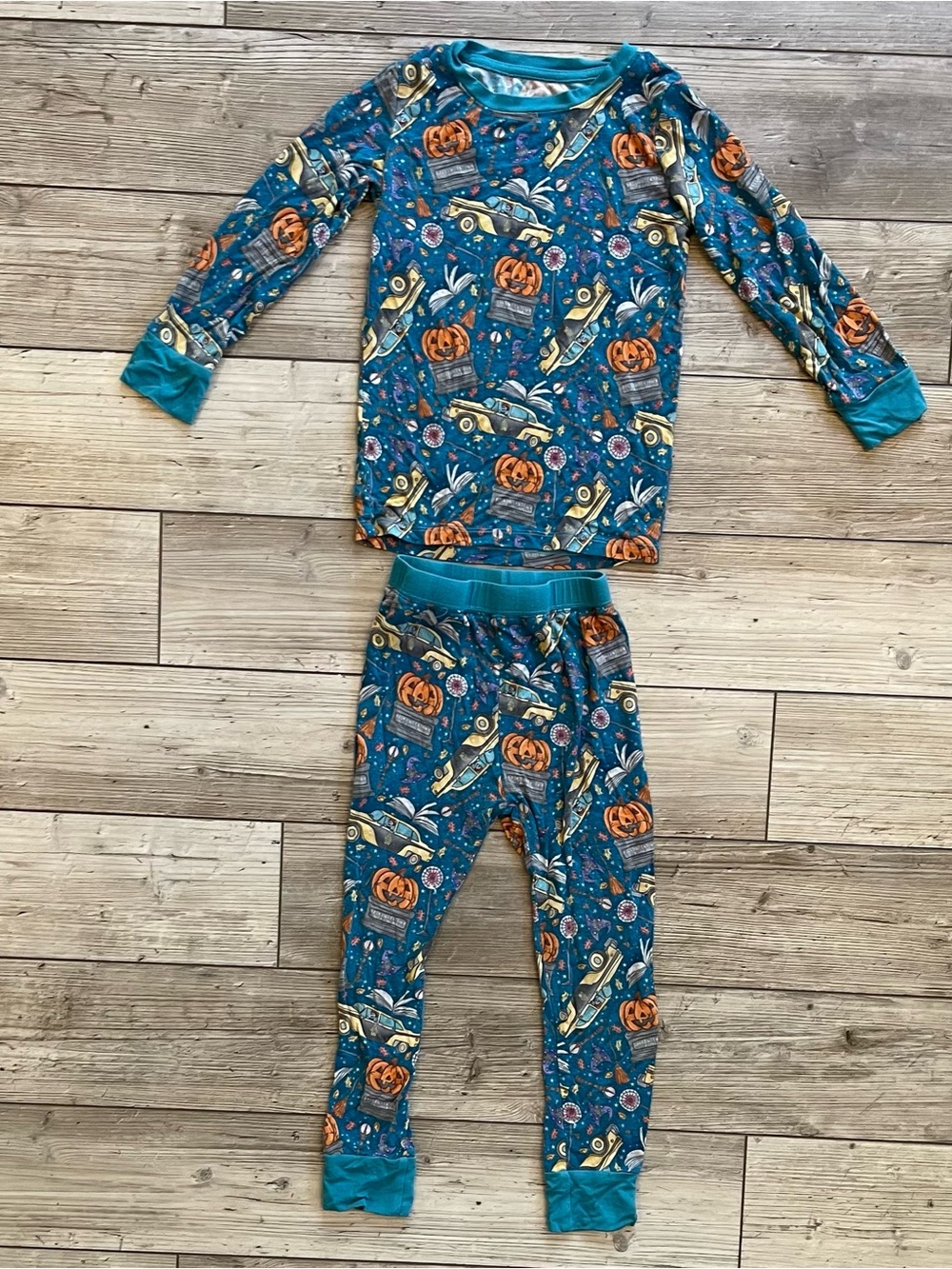 Bamboo Bliss | Disney Halloween Town Pajama Set | Size: 4T